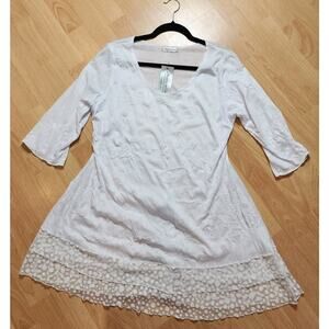 NWT Vine Street White Tunic Top Crinkle Dot Hem Size Large